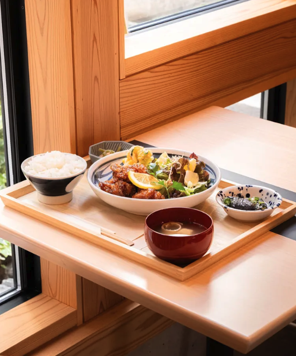 NANA cafe and rest