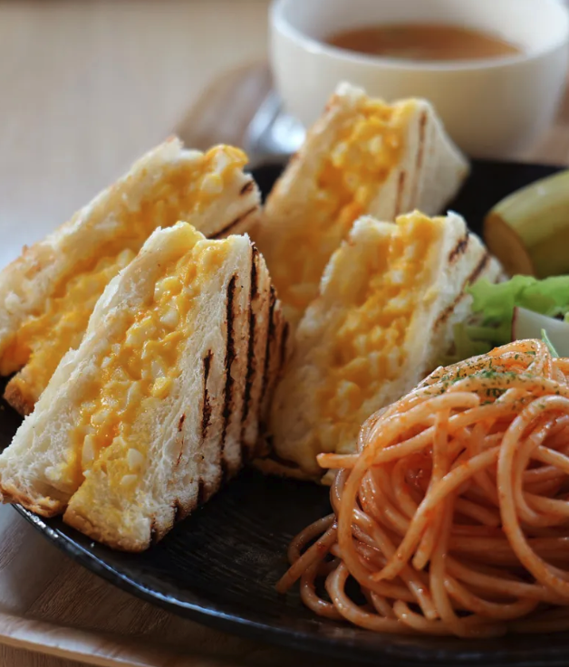 モーニングとランチ おなかがぐぅ