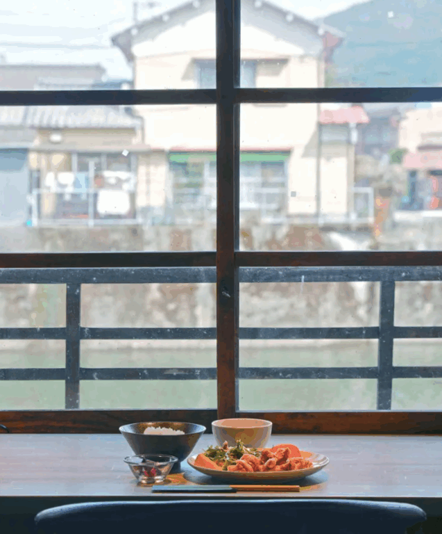 汗見川食堂カドヤ